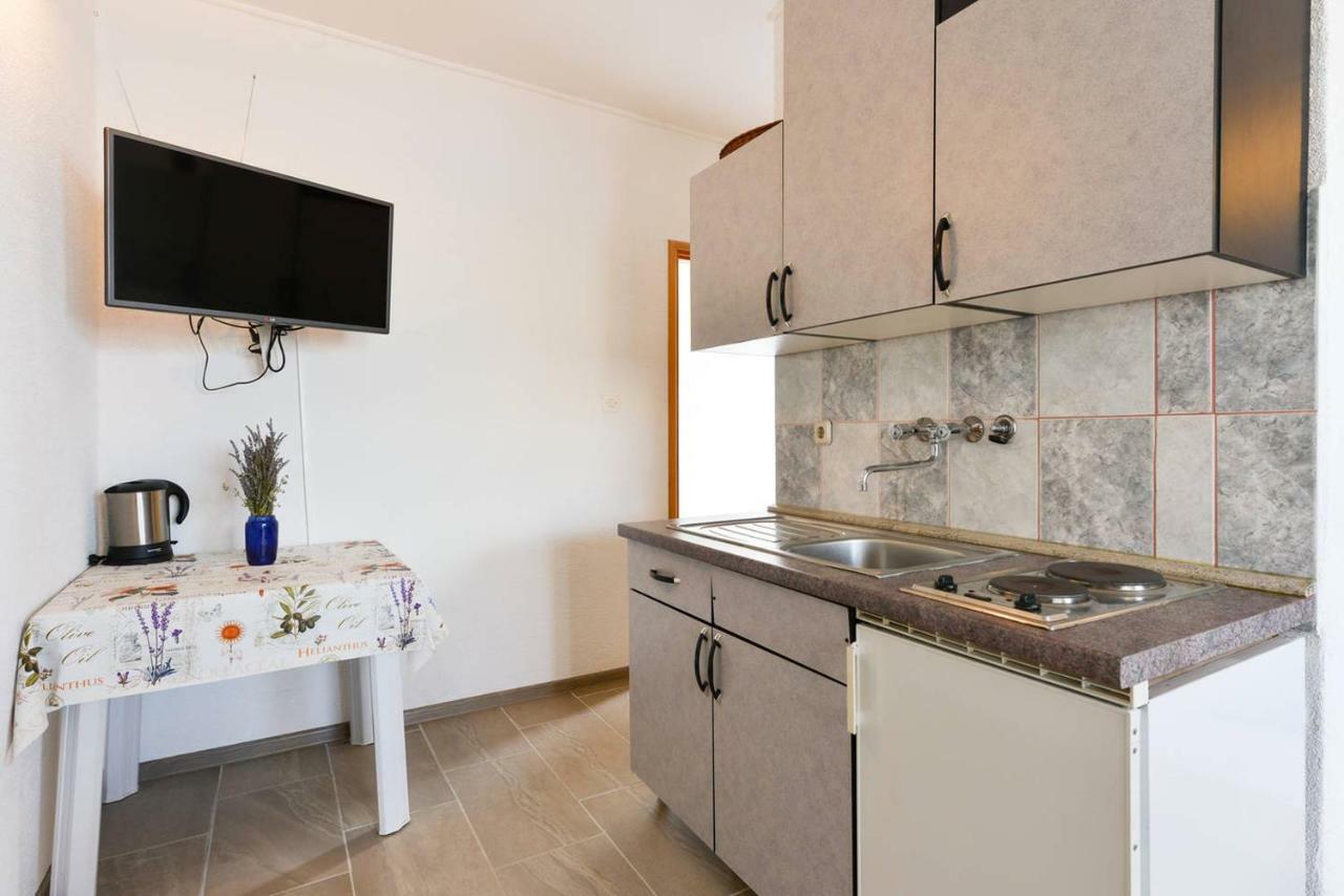 Apartments Kulji Паг Экстерьер фото