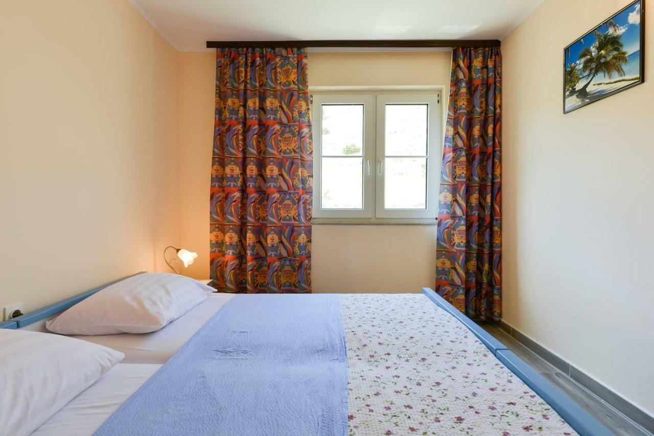 Apartments Kulji Паг Экстерьер фото