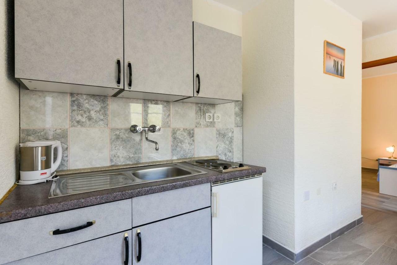 Apartments Kulji Паг Экстерьер фото