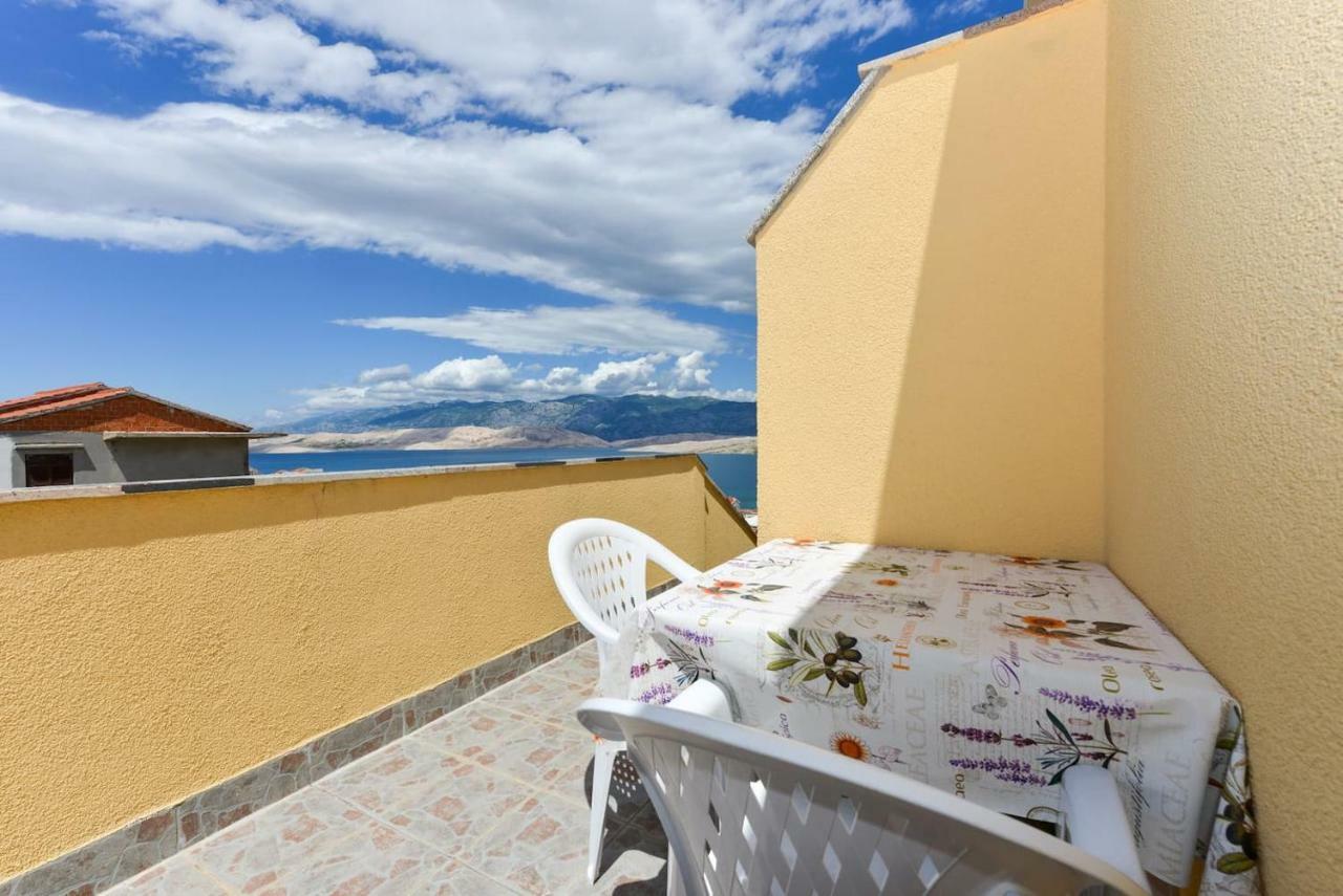 Apartments Kulji Паг Экстерьер фото